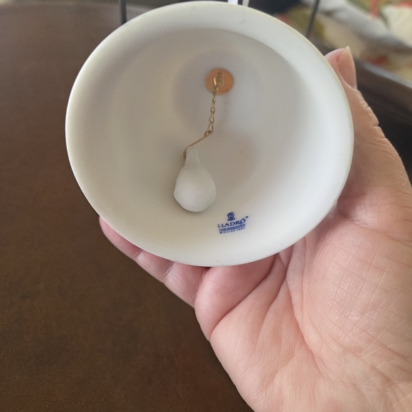 Lladro 1993 Annual Collectible Bell - Picture 6 of 8